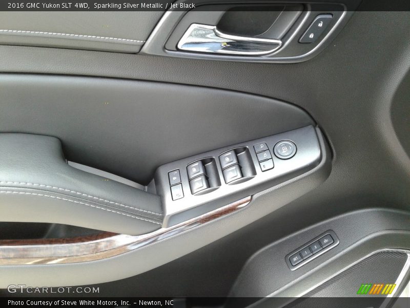 Sparkling Silver Metallic / Jet Black 2016 GMC Yukon SLT 4WD