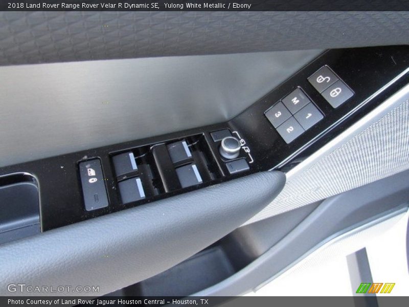 Yulong White Metallic / Ebony 2018 Land Rover Range Rover Velar R Dynamic SE