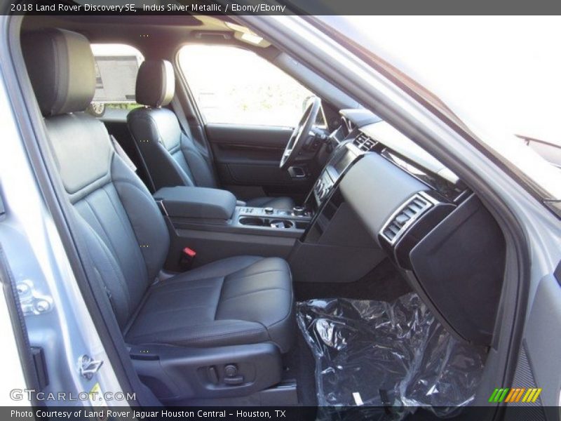 Indus Silver Metallic / Ebony/Ebony 2018 Land Rover Discovery SE