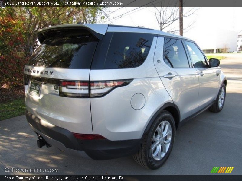Indus Silver Metallic / Ebony/Ebony 2018 Land Rover Discovery SE