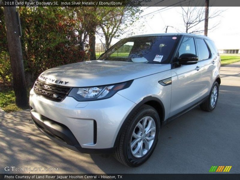 Indus Silver Metallic / Ebony/Ebony 2018 Land Rover Discovery SE