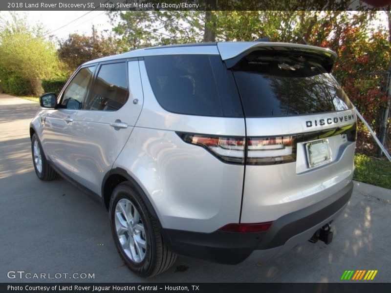 Indus Silver Metallic / Ebony/Ebony 2018 Land Rover Discovery SE