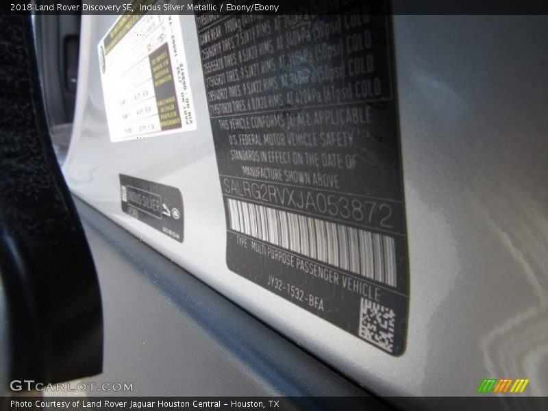 Indus Silver Metallic / Ebony/Ebony 2018 Land Rover Discovery SE