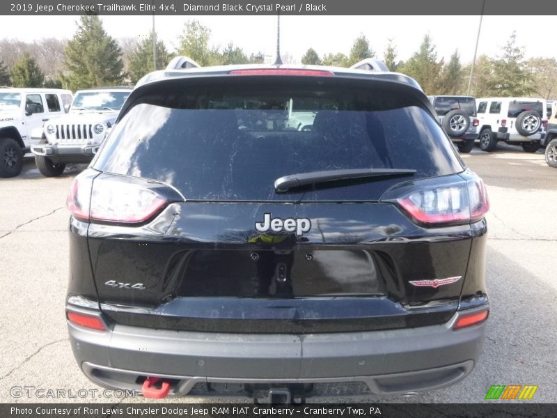 Diamond Black Crystal Pearl / Black 2019 Jeep Cherokee Trailhawk Elite 4x4