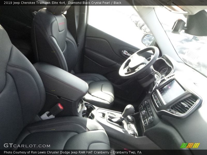 Diamond Black Crystal Pearl / Black 2019 Jeep Cherokee Trailhawk Elite 4x4