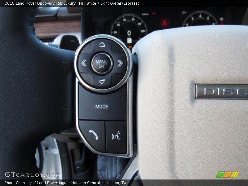 Fuji White / Light Oyster/Espresso 2018 Land Rover Discovery HSE Luxury