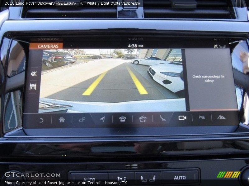 Fuji White / Light Oyster/Espresso 2018 Land Rover Discovery HSE Luxury
