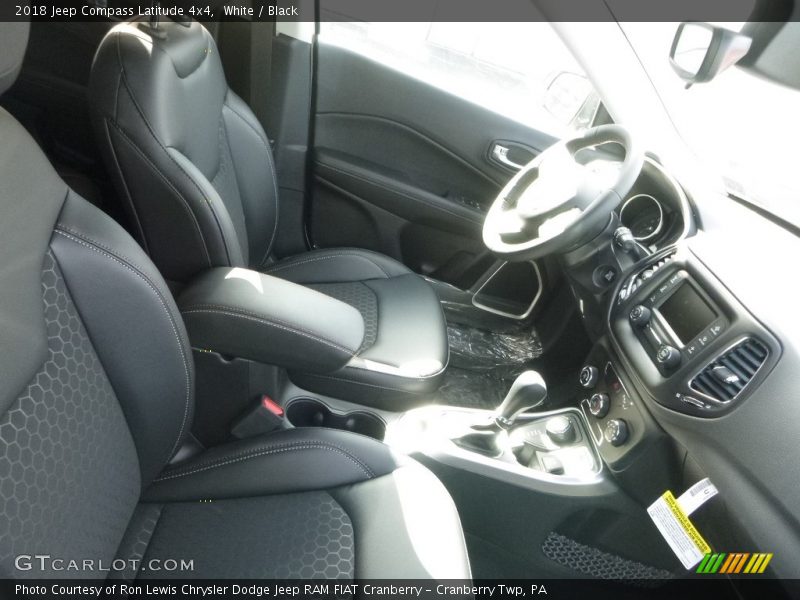 White / Black 2018 Jeep Compass Latitude 4x4