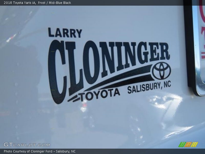 Frost / Mid-Blue Black 2018 Toyota Yaris iA