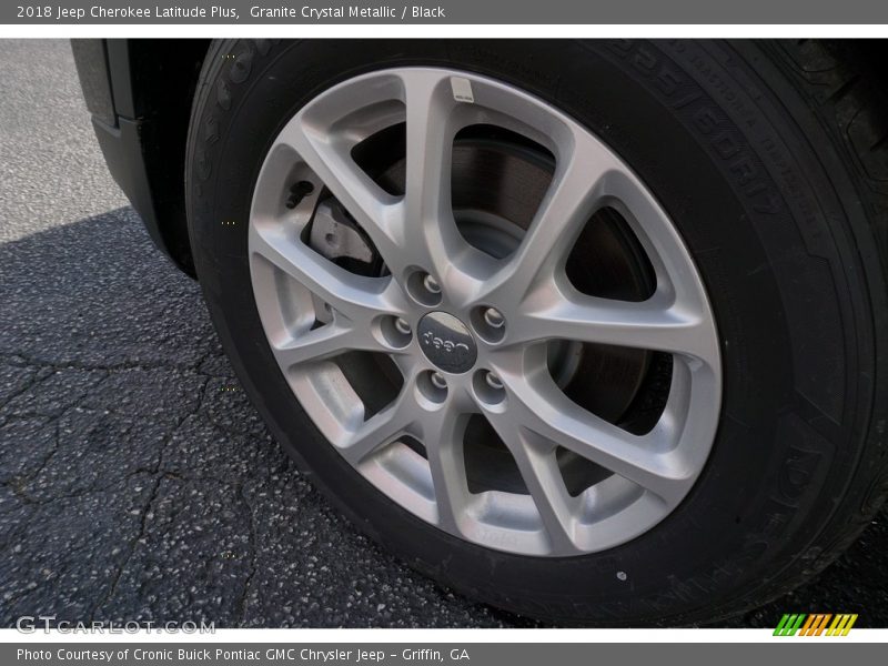 Granite Crystal Metallic / Black 2018 Jeep Cherokee Latitude Plus
