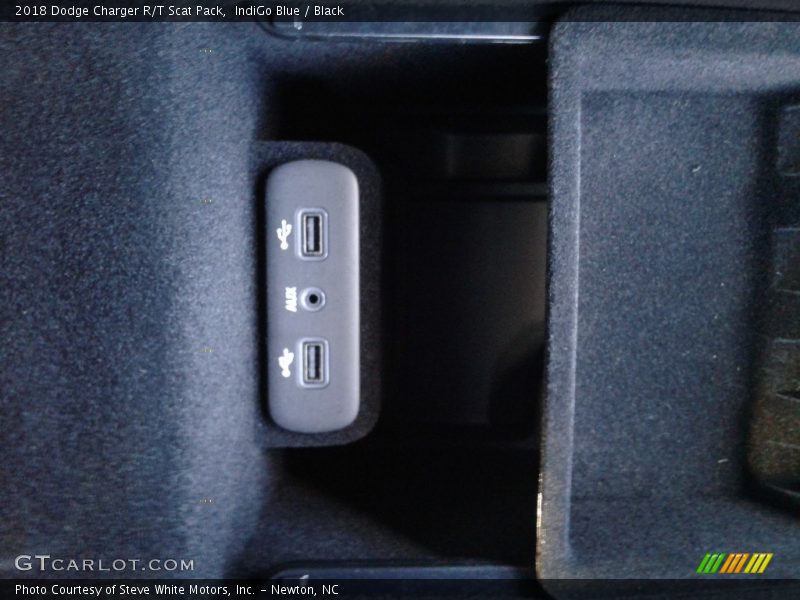 IndiGo Blue / Black 2018 Dodge Charger R/T Scat Pack
