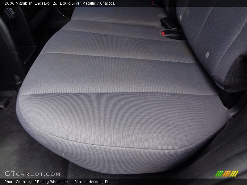 Liquid Silver Metallic / Charcoal 2006 Mitsubishi Endeavor LS