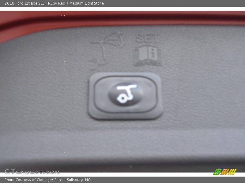 Ruby Red / Medium Light Stone 2018 Ford Escape SEL