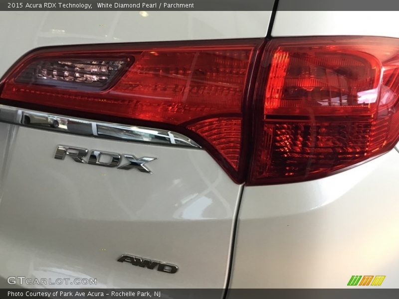 White Diamond Pearl / Parchment 2015 Acura RDX Technology