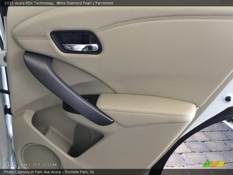 White Diamond Pearl / Parchment 2015 Acura RDX Technology