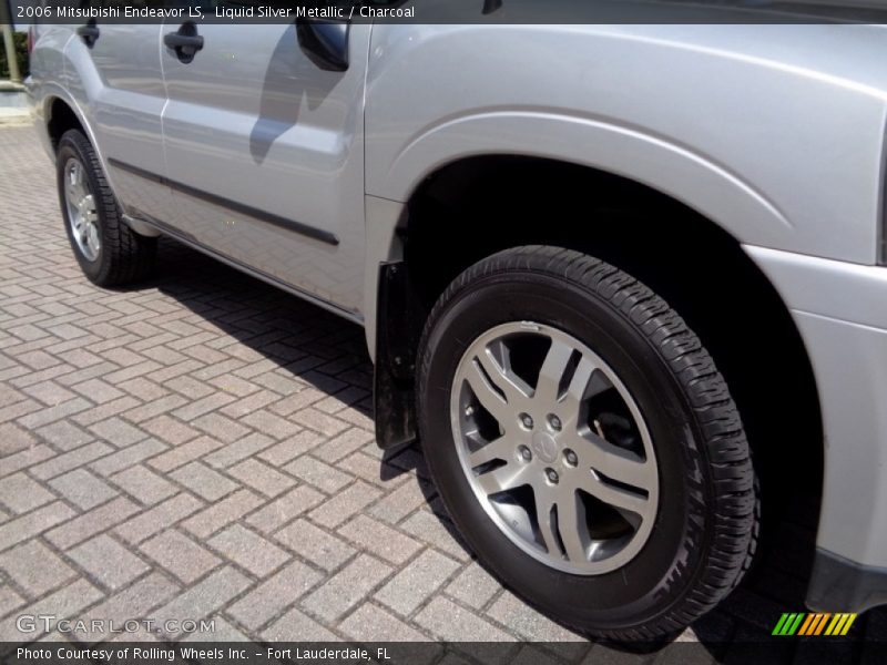 Liquid Silver Metallic / Charcoal 2006 Mitsubishi Endeavor LS