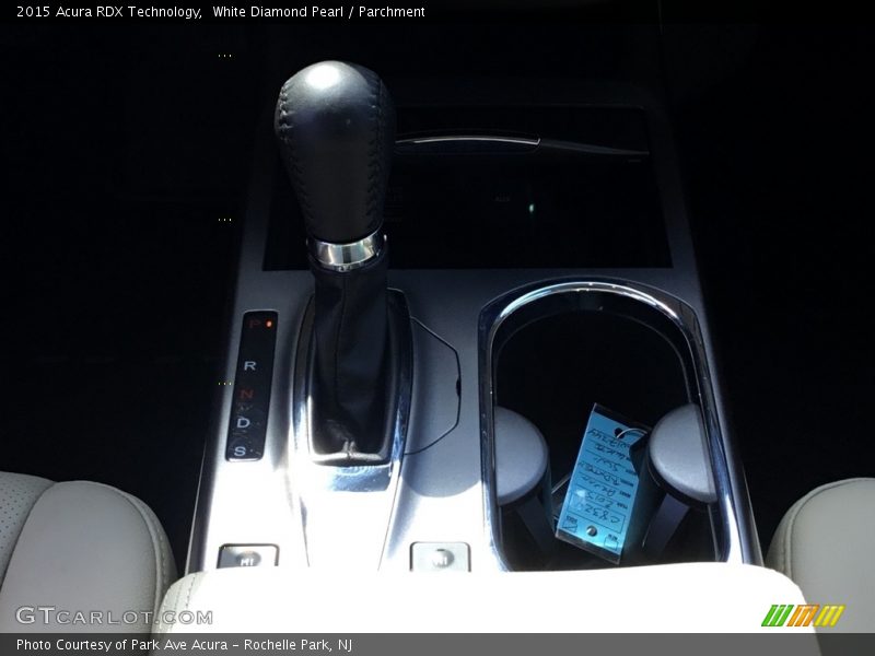 White Diamond Pearl / Parchment 2015 Acura RDX Technology
