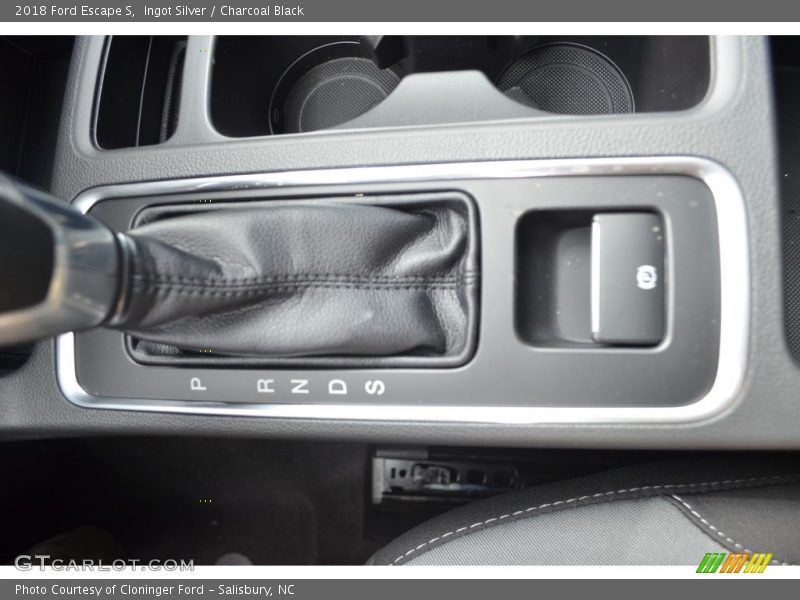 Ingot Silver / Charcoal Black 2018 Ford Escape S