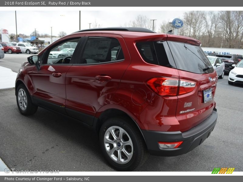 Ruby Red / Ebony Black 2018 Ford EcoSport SE