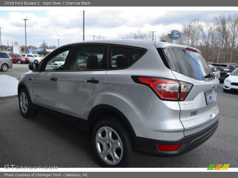 Ingot Silver / Charcoal Black 2018 Ford Escape S