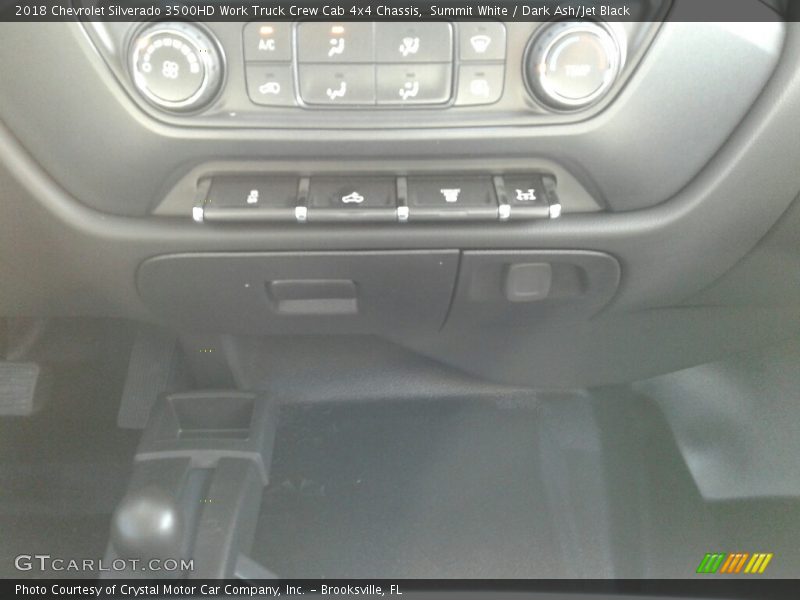 Summit White / Dark Ash/Jet Black 2018 Chevrolet Silverado 3500HD Work Truck Crew Cab 4x4 Chassis