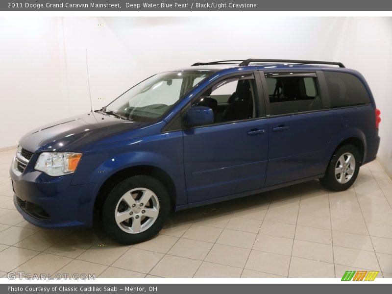 Deep Water Blue Pearl / Black/Light Graystone 2011 Dodge Grand Caravan Mainstreet