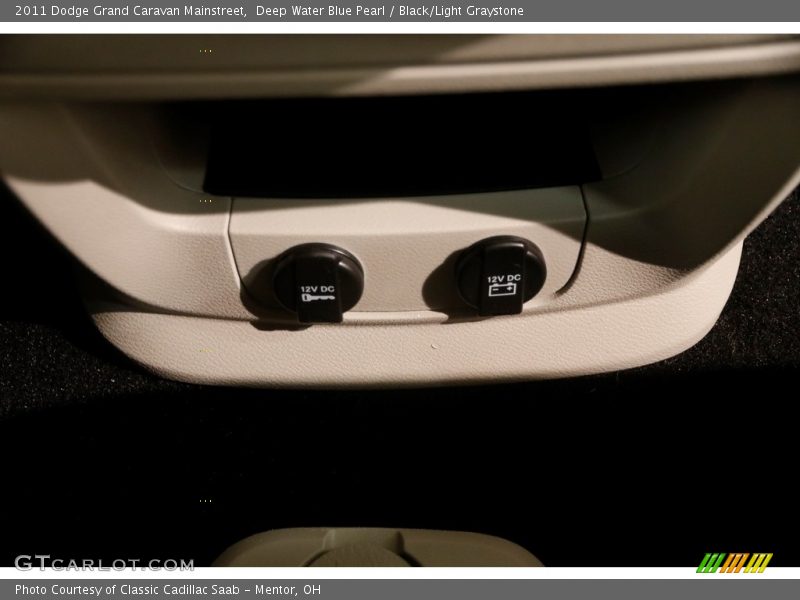 Deep Water Blue Pearl / Black/Light Graystone 2011 Dodge Grand Caravan Mainstreet