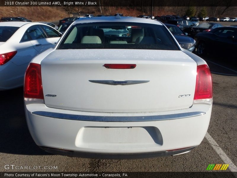 Bright White / Black 2018 Chrysler 300 Limited AWD