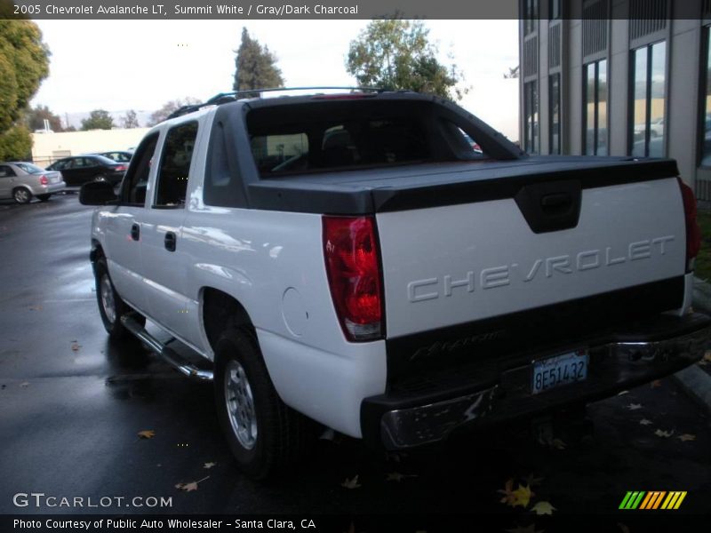 Summit White / Gray/Dark Charcoal 2005 Chevrolet Avalanche LT