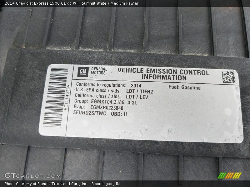 Summit White / Medium Pewter 2014 Chevrolet Express 1500 Cargo WT
