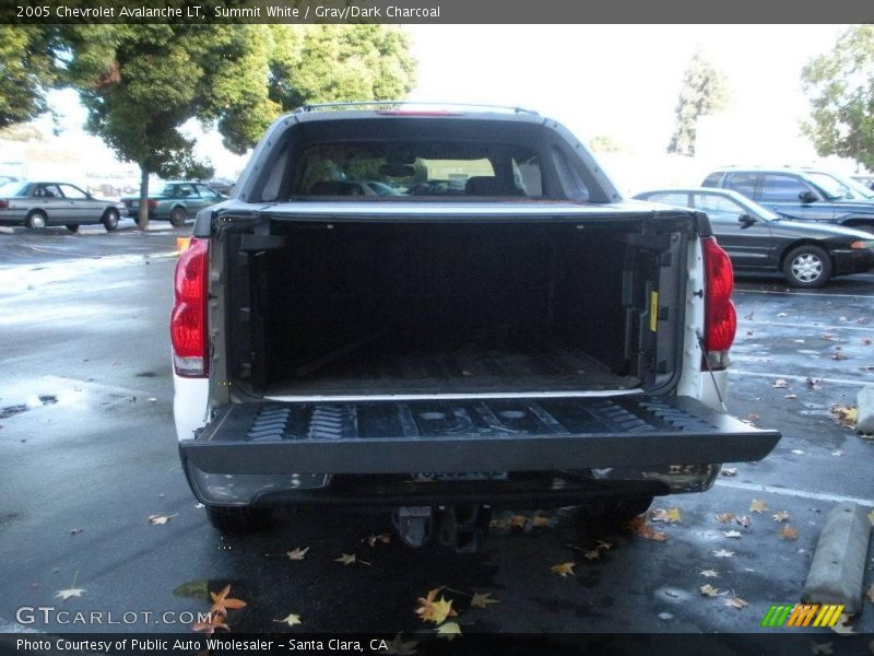 Summit White / Gray/Dark Charcoal 2005 Chevrolet Avalanche LT