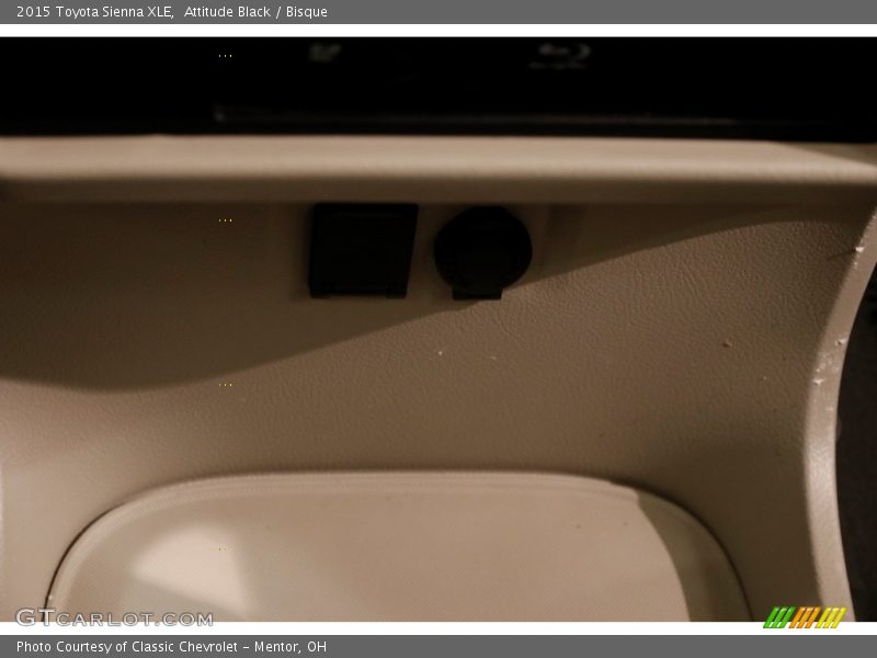 Attitude Black / Bisque 2015 Toyota Sienna XLE