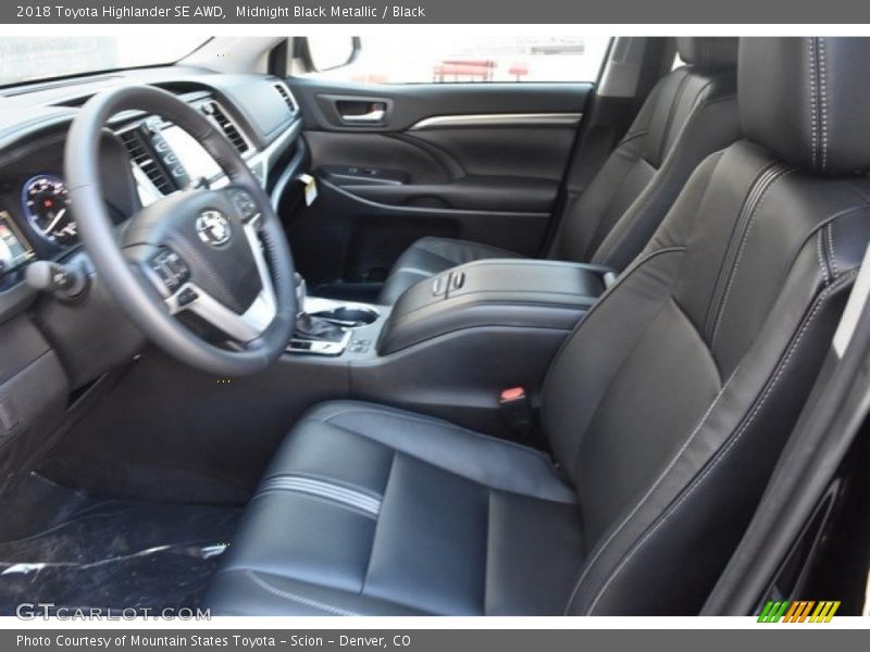 Midnight Black Metallic / Black 2018 Toyota Highlander SE AWD