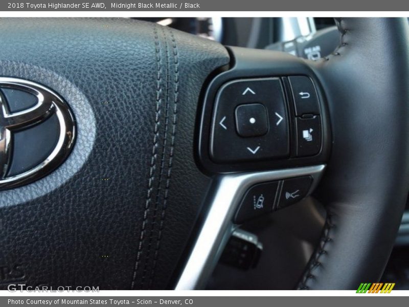 Midnight Black Metallic / Black 2018 Toyota Highlander SE AWD