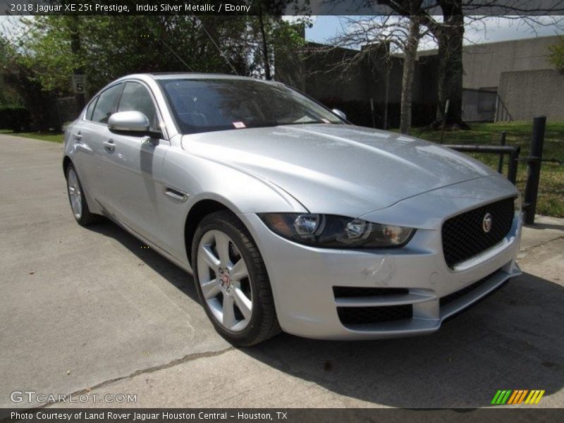 Indus Silver Metallic / Ebony 2018 Jaguar XE 25t Prestige