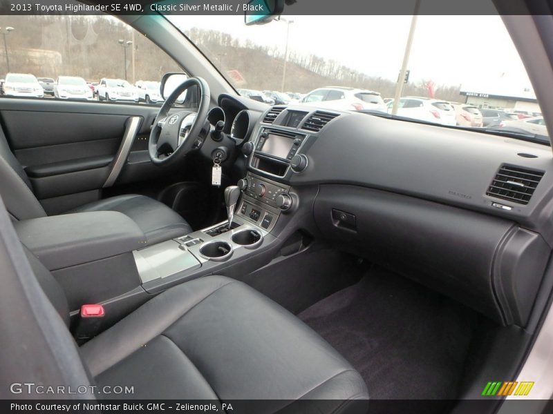 Classic Silver Metallic / Black 2013 Toyota Highlander SE 4WD
