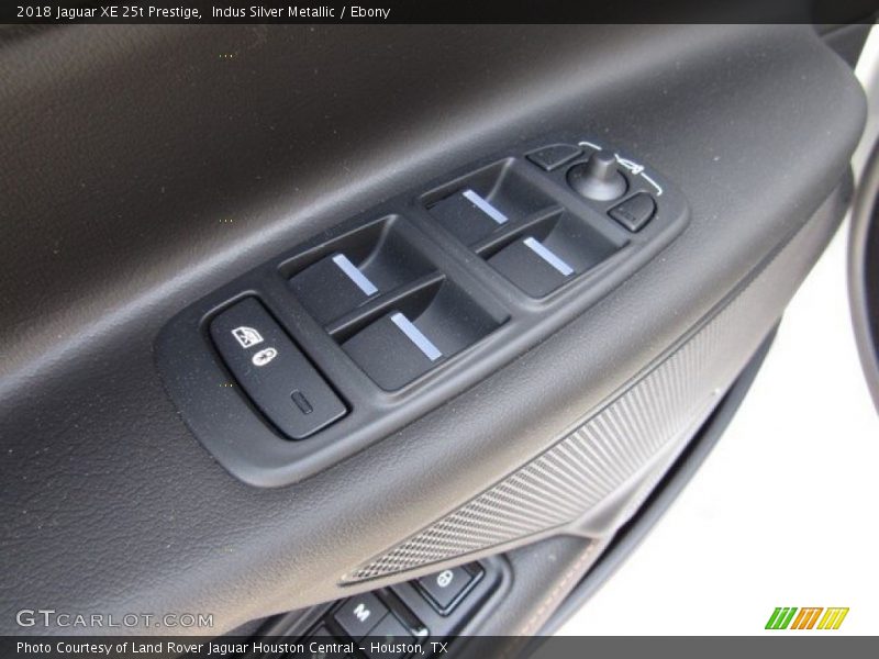 Indus Silver Metallic / Ebony 2018 Jaguar XE 25t Prestige