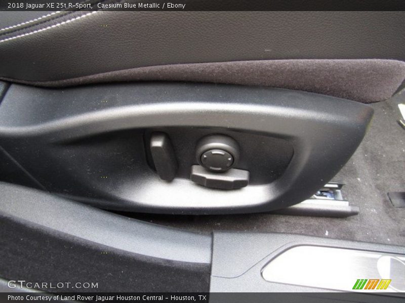 Caesium Blue Metallic / Ebony 2018 Jaguar XE 25t R-Sport