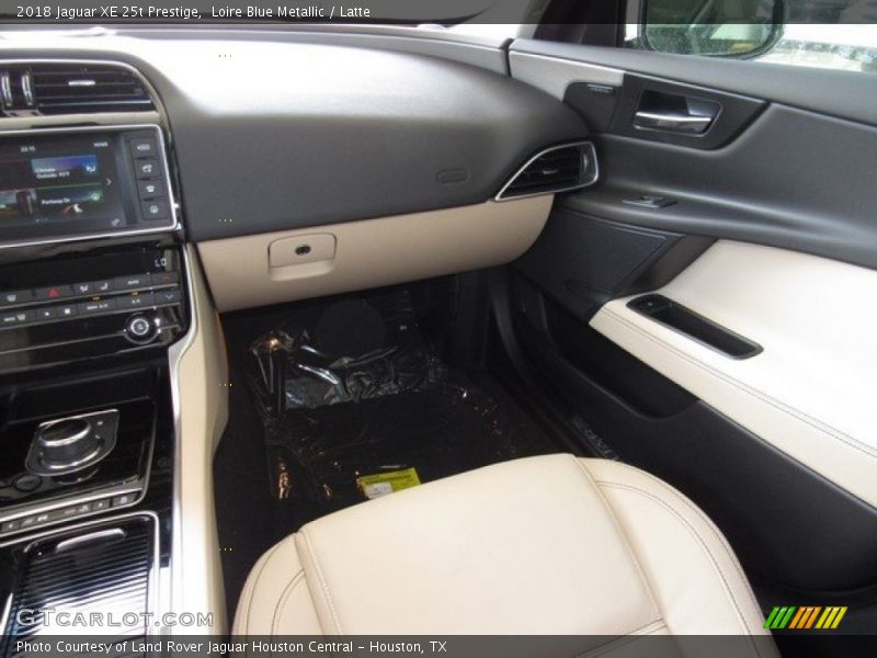 Loire Blue Metallic / Latte 2018 Jaguar XE 25t Prestige
