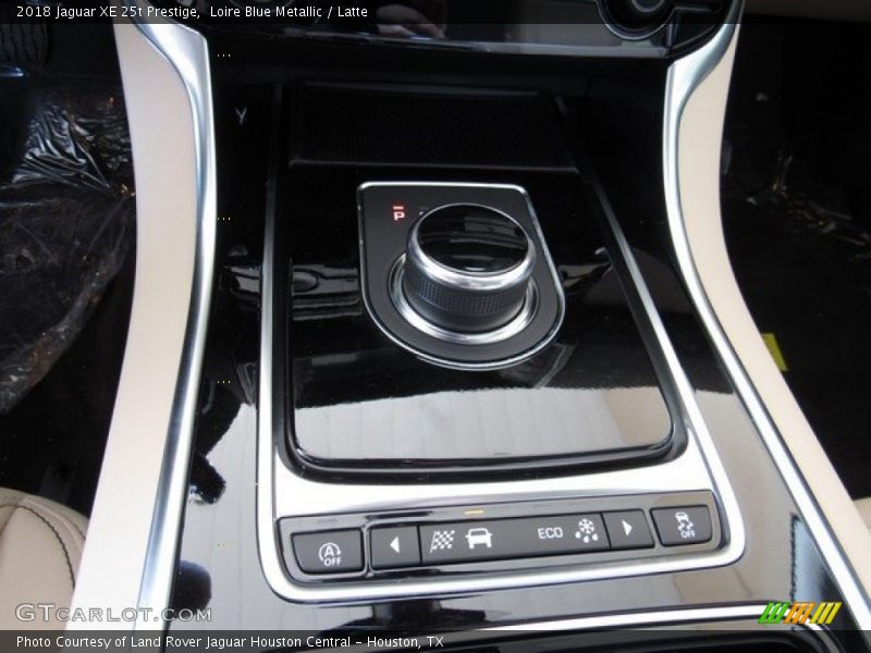 Loire Blue Metallic / Latte 2018 Jaguar XE 25t Prestige