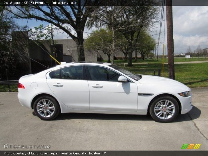 Fuji White / Latte 2018 Jaguar XE 25t Premium