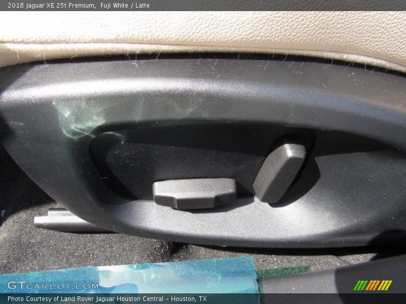 Fuji White / Latte 2018 Jaguar XE 25t Premium