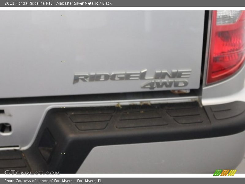 Alabaster Silver Metallic / Black 2011 Honda Ridgeline RTS