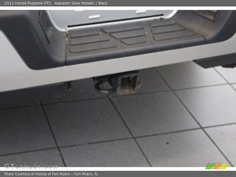 Alabaster Silver Metallic / Black 2011 Honda Ridgeline RTS