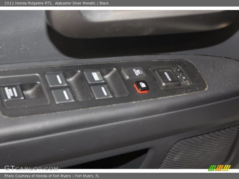 Alabaster Silver Metallic / Black 2011 Honda Ridgeline RTS