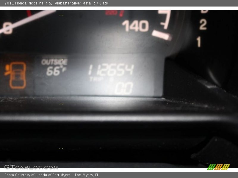 Alabaster Silver Metallic / Black 2011 Honda Ridgeline RTS