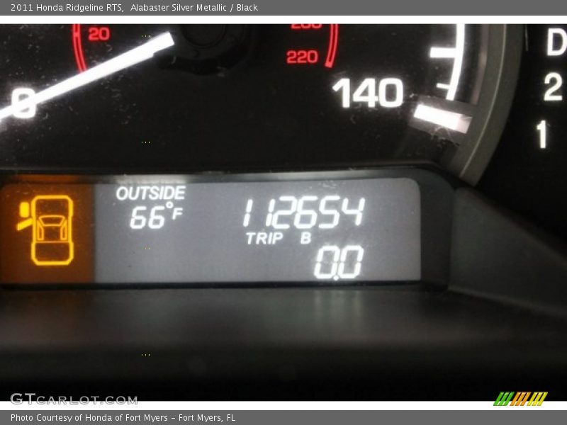 Alabaster Silver Metallic / Black 2011 Honda Ridgeline RTS