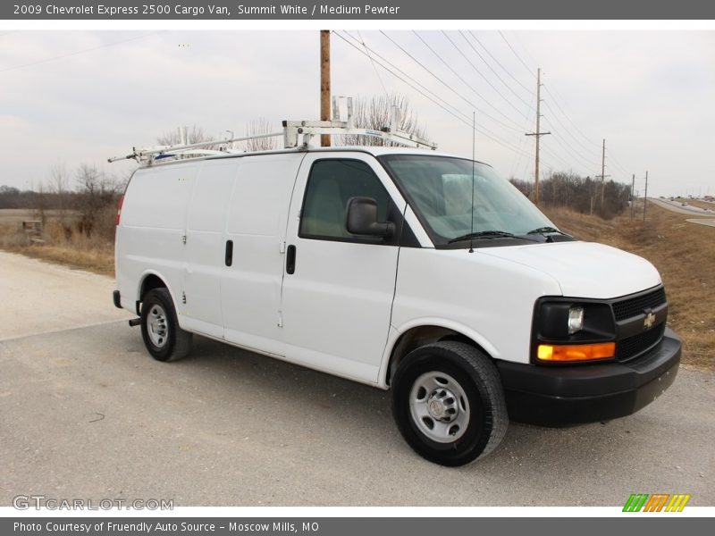 Summit White / Medium Pewter 2009 Chevrolet Express 2500 Cargo Van