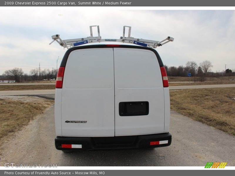 Summit White / Medium Pewter 2009 Chevrolet Express 2500 Cargo Van