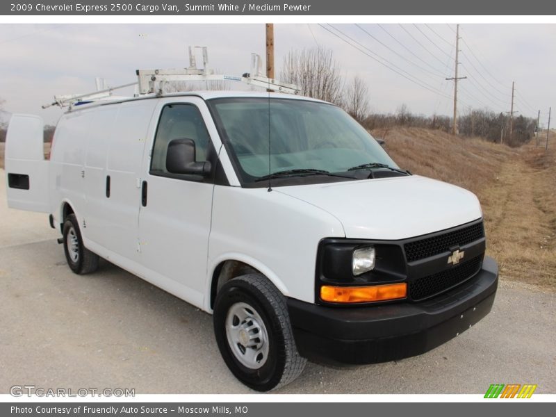 Summit White / Medium Pewter 2009 Chevrolet Express 2500 Cargo Van
